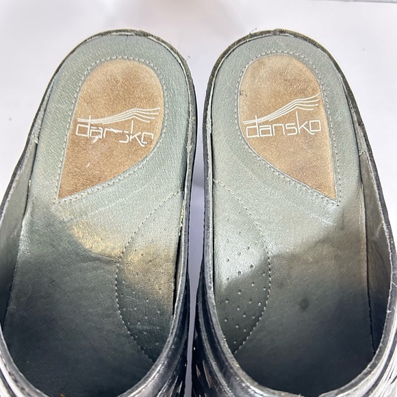 Dansko Hailey  Black Scalloped Leather Studded Clogs Mules Women’s Size 9.5 - Picture 5 of 12